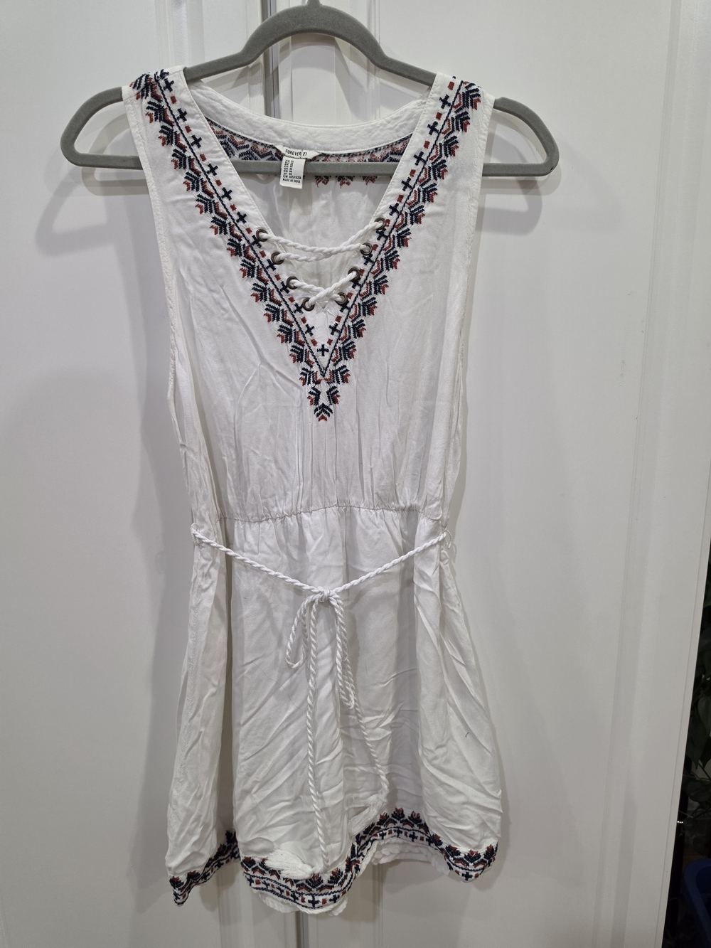Forever 21 White Sleeveless Boho Tunic with Navy & Red Embroidery